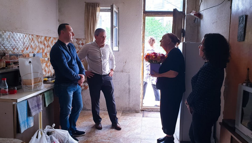 Irakli Abuseridze and Levan Davitashvili Visiting Meritorious Pedagogue