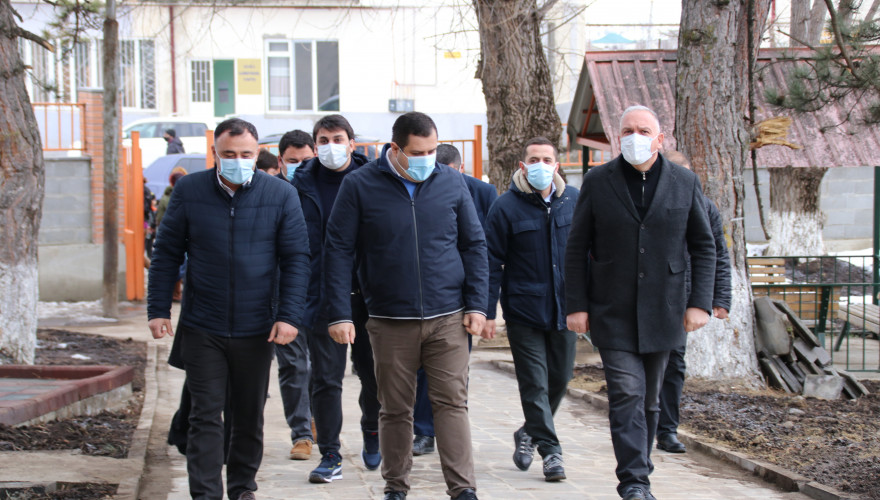 გოგი მეშველიანი დმანისის მუნიციპალიტეტში ახლად რეაბილიტირებული საბავშვო ბაღის გახსნას დაესწრო