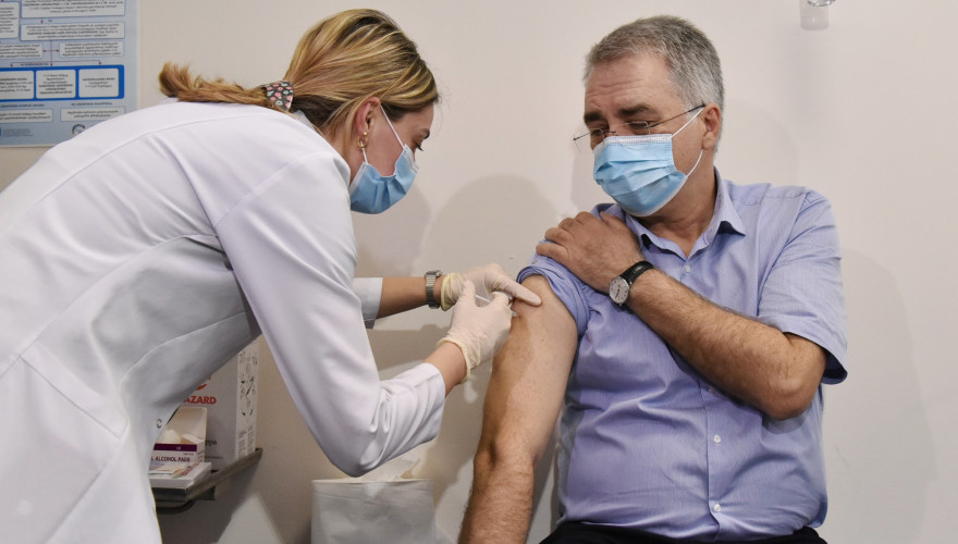 David Sergeenko got vaccinated