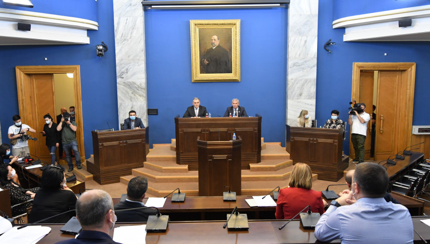 ადამიანის უფლებათა დაცვისა და სამოქალაქო ინტეგრაციისა და საპროცედურო საკითხთა და წესების კომიტეტების ერთობლივ სხდომაზე საარჩევნო კოდექსში შესატან ცვლილებებზე იმსჯელეს