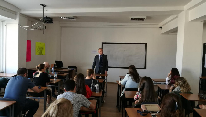 The meeting of Simon Nozadze with the students of Caucasus University